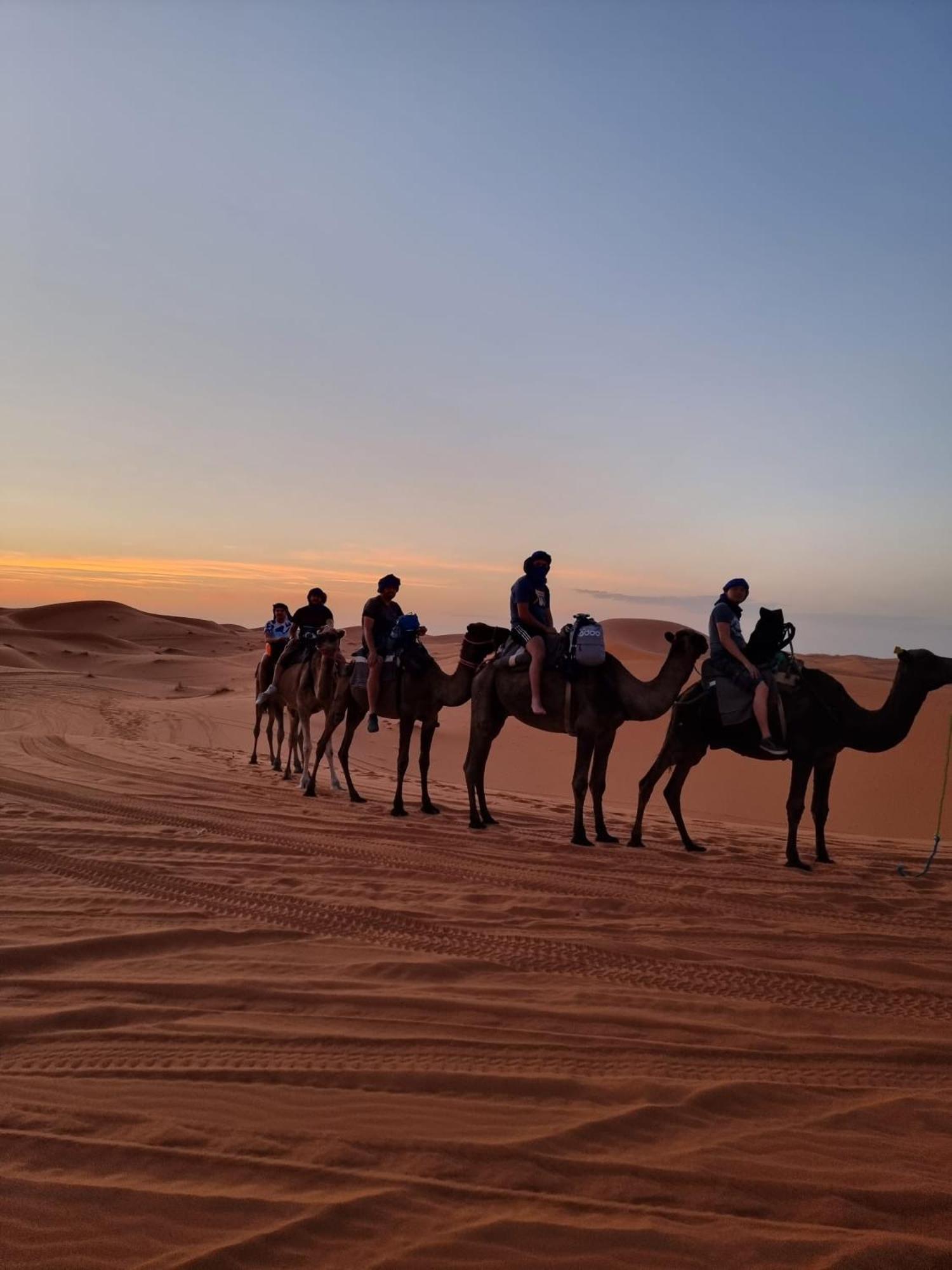 Отель Gambi Camp Adrouine Экстерьер фото